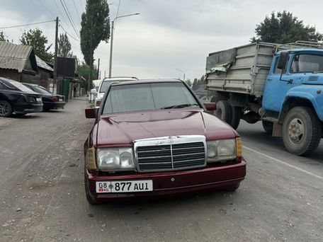 Mercedes-Benz W124, 1983 — сүрөт 3