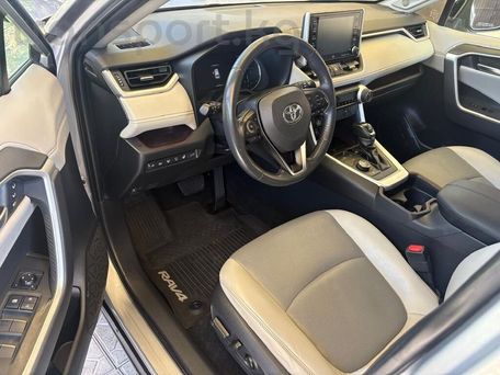 Toyota RAV4, 2020 — photo 4