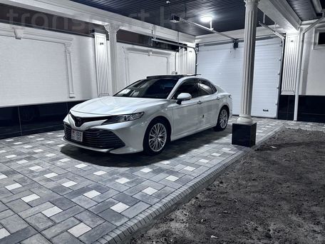 Toyota Camry, 2018 — 照片 3