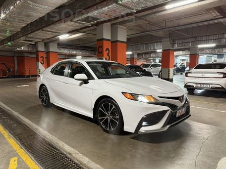 Toyota Camry, 2020 — фото 1