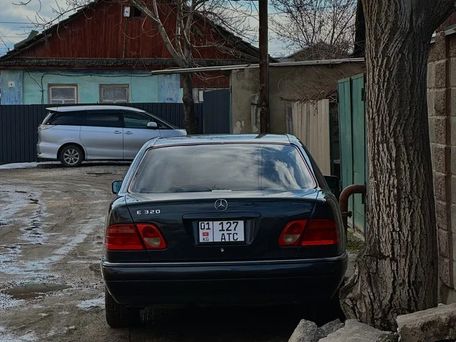 Mercedes-Benz E-Class, 1997 — photo 1