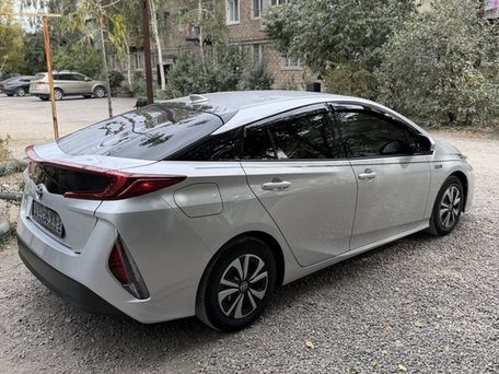 Toyota Prius, 2017 — фото 8