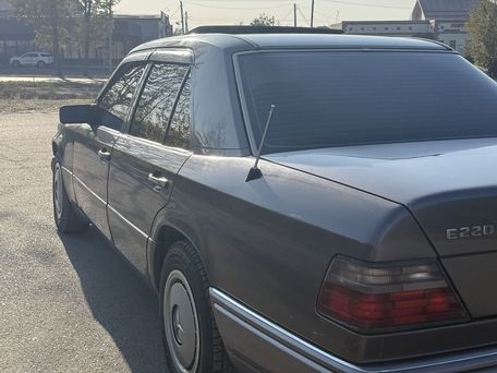 Mercedes-Benz W124, 1994 — photo 3