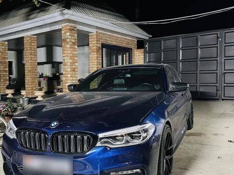 BMW 5 Series, 2018 — photo 1