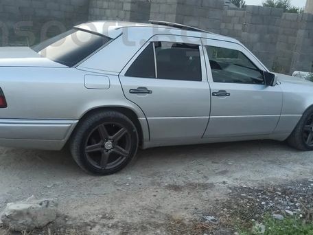 Mercedes-Benz E-Класс, 1994 — photo 4
