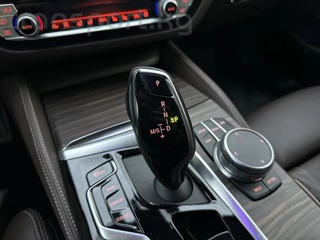 BMW 5 серии, 2021 — 照片 9