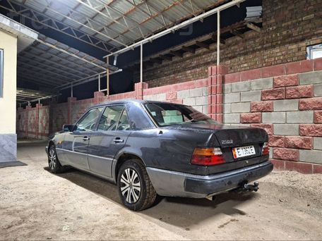 Mercedes-Benz W124, 1992 — 照片 1
