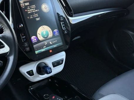 Toyota Prius, 2017 — 照片 10
