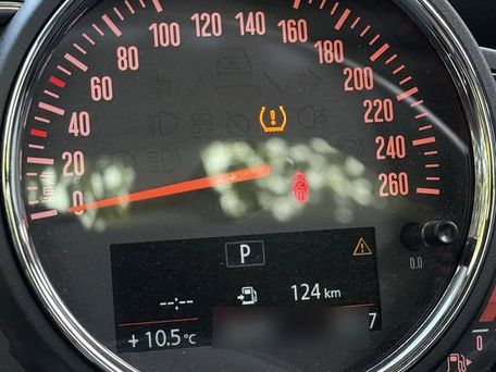 Mini Hatch, 2020 — 照片 3