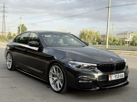 BMW 5 серии, 2018 — фото 1