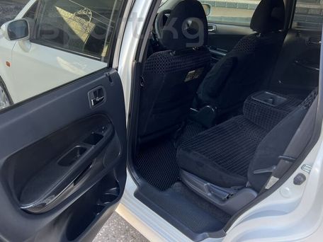 Honda Stream, 2000 — photo 12