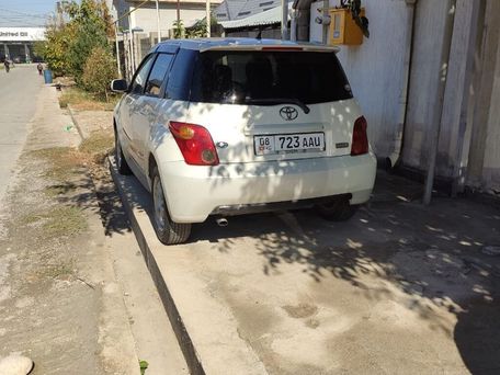 Toyota Ist, 2003 — photo 1