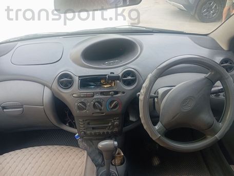 Toyota Vitz, 2000 — 照片 7