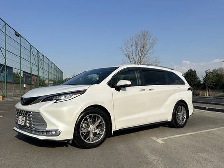 Toyota Sienna, 2022 — сүрөт 1