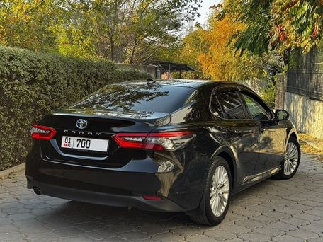 Toyota Camry, 2019 — 照片 2
