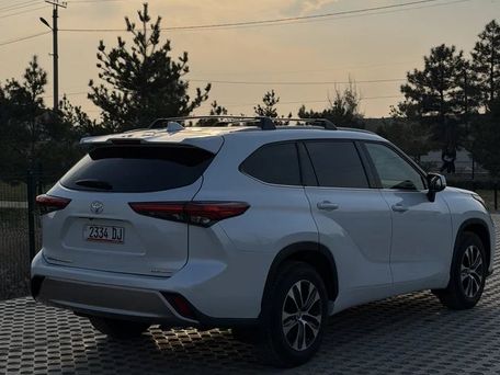 Toyota Highlander, 2022 — photo 4