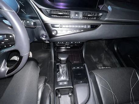 Lexus ES, 2019 — 照片 9