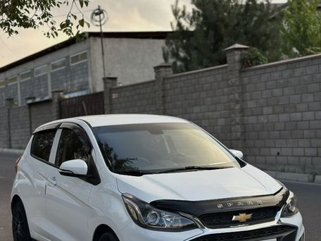 Chevrolet Spark, 2018 — фото 1