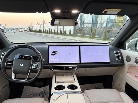 Li Auto (Lixiang) L6, 2024 — photo 10