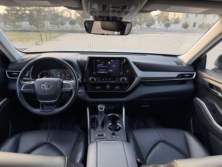 Toyota Highlander, 2022 — photo 9
