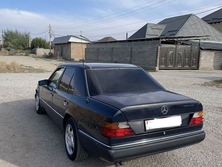 Mercedes-Benz W124, 1990 — 照片 3