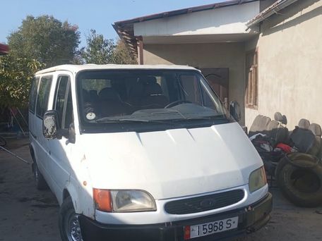 Ford Transit, 1999 — 照片 2