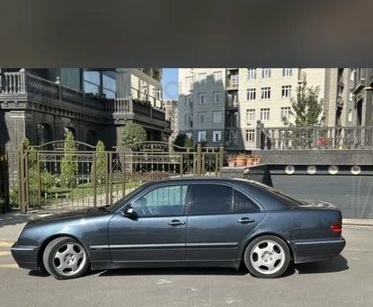 Mercedes-Benz E-Class, 2002 — photo 3