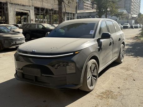 Li Auto (Lixiang) L6, 2024 — photo 3