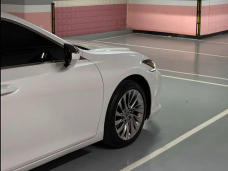 Lexus ES, 2022 — photo 5