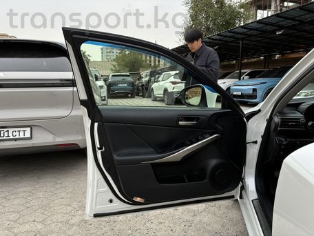 Lexus IS, 2018 — сүрөт 11