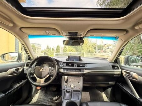 Lexus CT, 2019 — photo 8