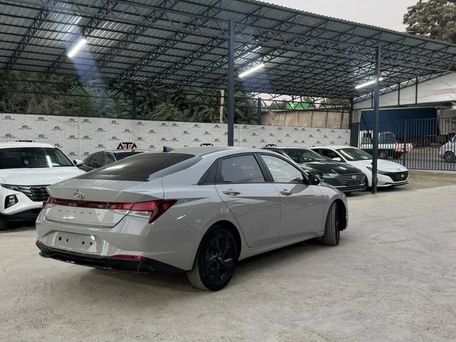 Hyundai Avante, 2022 — 照片 5
