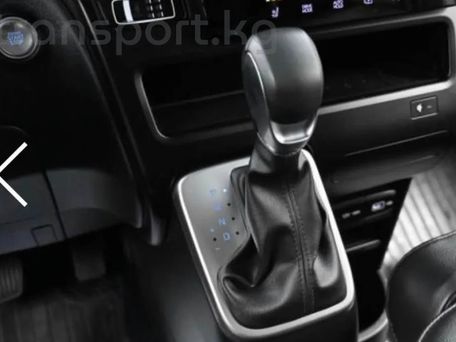 Hyundai Staria, 2023 — photo 9