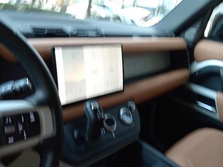Land Rover Defender, 2024 — photo 9