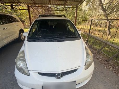 Honda Fit, 2004 — photo 1
