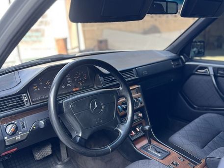 Mercedes-Benz E-Класс, 1995 — photo 8