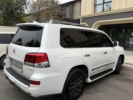 Lexus LX, 2010 — photo 4