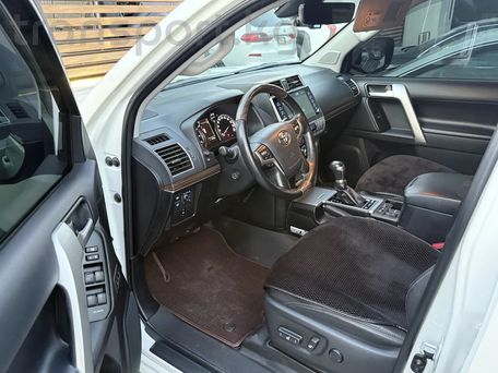 Toyota Land Cruiser Prado, 2021 — 照片 9