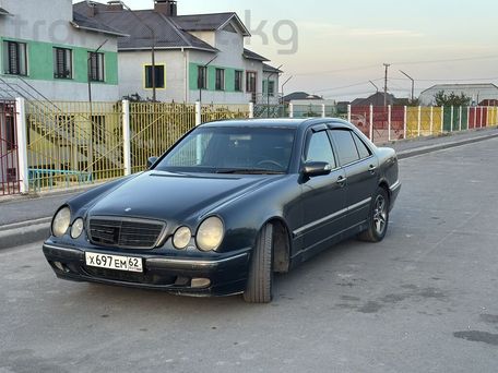 Mercedes-Benz E-Class, 2001 — photo 3