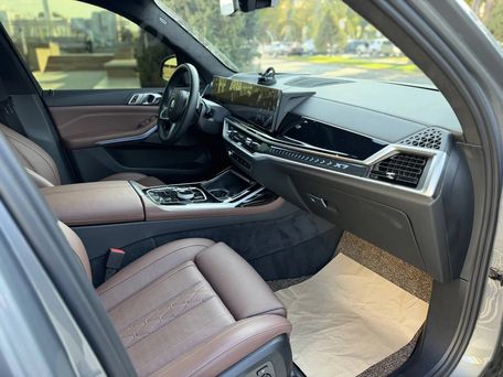 BMW X7, 2023 — photo 10