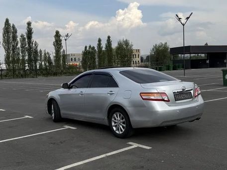 Toyota Camry, 2010 — фото 7