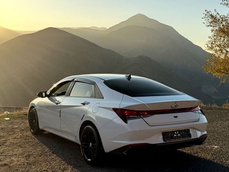 Hyundai Avante, 2021 — сүрөт 1