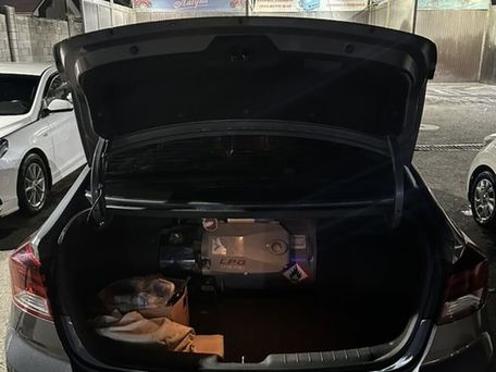 Hyundai Avante, 2018 — 照片 6