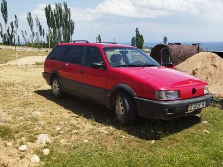 Volkswagen Passat, 1990 — 照片 2