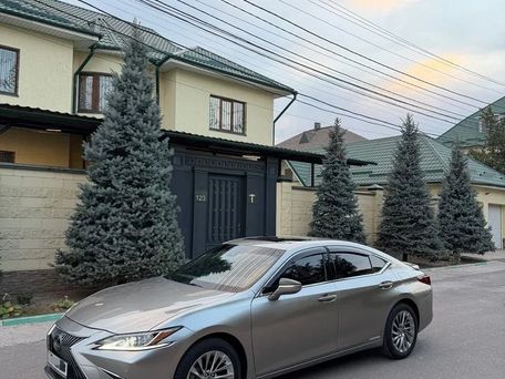 Lexus ES, 2020 — photo 3