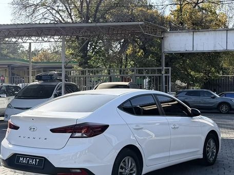 Hyundai Avante, 2019 — photo 4