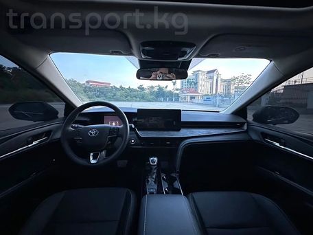 Toyota Camry, 2025 — photo 4