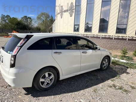 Honda Stream, 2010 — фото 5