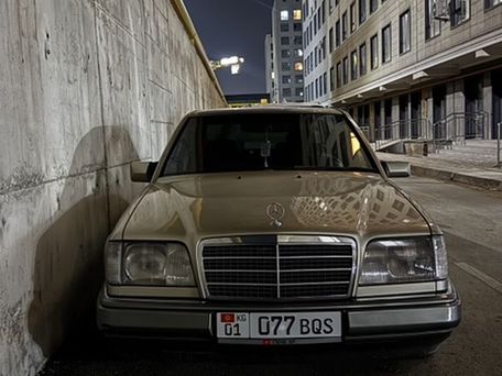Mercedes-Benz W124, 1993 — фото 1