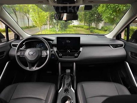 Toyota Corolla Cross, 2024 — 照片 9